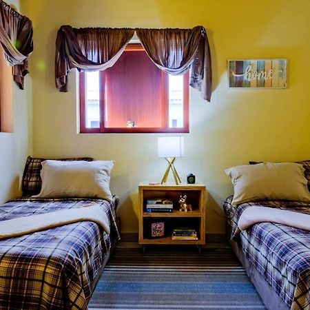 Iona'S Home: Vibrant 2Bedroom Home Near Willemstad Exterior foto